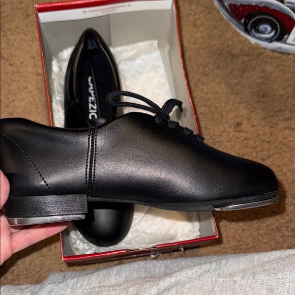 Capezio Little Girls Black Tap Shoes Size 1M - Picture 6 of 10